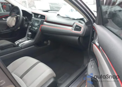 2018 Honda Civic Lx z USA, uszkodzony, nr VIN 19XFC2F57JE029844